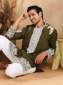 KRAFT INDIA LUXE - Men Green Embroidered Kurta with Stole (Set of 2)