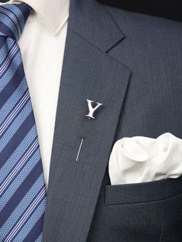 PELUCHE - Alphabet 'Y' Silver Lapel Pin