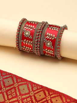 OOMPH - Combo of 10 Red Bridal Chuda Bangle Set | Silk Thread & Kundan | for Size 2.6