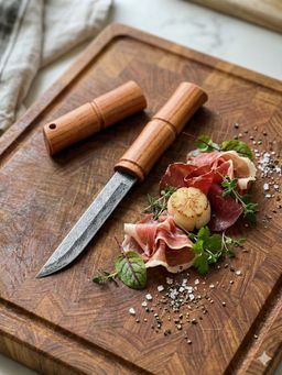 YELONA - Black Solid Knife