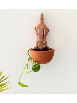 ExclusiveLane - Squeaking Squirrel Wall Planter Pot In Terracotta Hand Painted