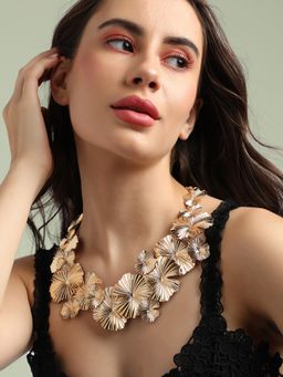 Sohi - Textured Abstract Necklace