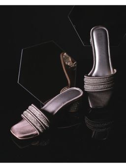 ELVIRAA - Puffy Diamond Strap Block Heels Brown