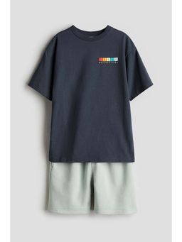H&M - Boys Green 2-Piece T-Shirt And Shorts Set