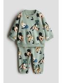 Green color option, Sold out, Currently selected