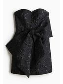 Black color option, Sold out, Currently selected