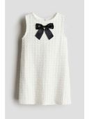 White color option, Sold out, Currently selected