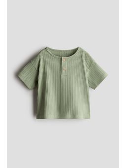H&M - Boys Green Ribbed Henley Top
