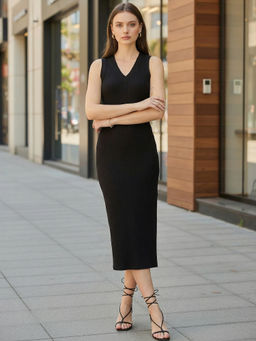ZUMMER - Women Black Rib V-Neck Midi Dress