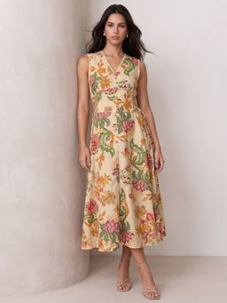 Outzidr - Beige Floral Halter Neck Midi Dress