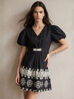 Outzidr - Black Short-Sleeve Floral Dress