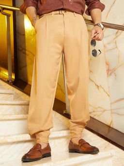 Campus Sutra - Men Beige Solid Casual Trouser
