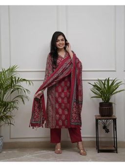 Gahan - Womens Viscose Rayon Straight Printed Kurta with Pant & Dupatta - Red