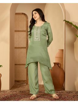 Gahan - Green Silk Blend Zari Thread Embroidered with Mirror Work Kurta with Pant