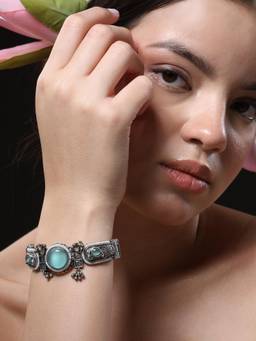 VENI - Silver-Plated Oxidised Kada
