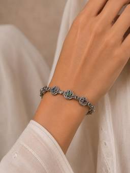 VENI - Silver-Plated Oxidised Bangle