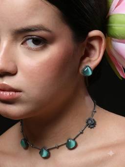 VENI - Brass Silver-Plated Choker Necklace with Earrings