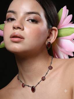 VENI - Brass Silver-Plated Choker Necklace with Earrings