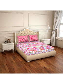 CORE Designed by SPACES - Green Geometric 144 Tc 1 Queen Bedsheet With 2 Pillow Cover
