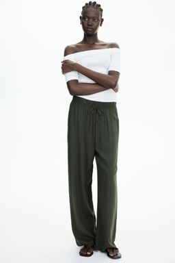 H&M - Women Green Wide Pull-On Trousers