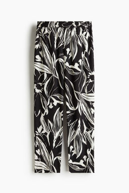 H&M - Women Black Ankle-Length Trousers