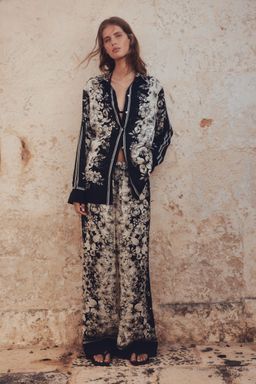 H&M - Women White Printed Drawstring Trousers