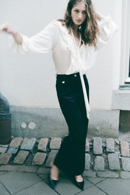 H&M - Women Navy Blue Fla Velvet Trousers