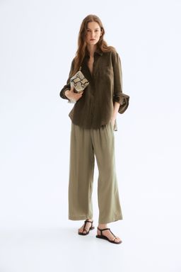 H&M - Women Green Cropped Pull-On Trousers