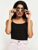 Black color option, Currently selected