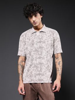 PRONK - Men Beige Relaxed Fit Printed Polo T-shirt