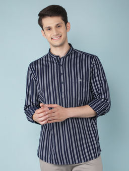 CRIMSOUNE CLUB - Men Navy Blue Vertical Stripes Pure Cotton Short Kurta