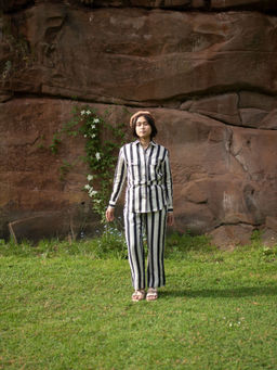 The Terra tribe - Arizona Black Stripes Relaxed Shirt With Belt (Set of 2)