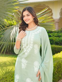 Vaamsi - Women Green Embroidered Kurta with Palazzo and Dupatta (Set of 3)