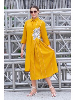 Curvy Lane - Women Mustard Cotton Self Design Midi Dress