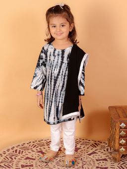 Vastramay - Infant's Black and White Kurta, Leggings & Dupatta (Set of 3)