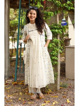 Amoree - White Asmee Floral Print Kurta and Pant
