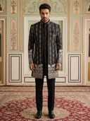 Black color option, Currently selected