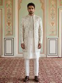 White color option, Currently selected