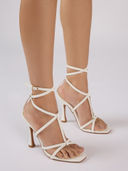 Off White color option, Currently selected