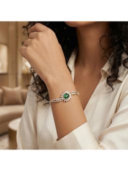 Nuyug - Women Green American Diamond Swirl Bracelet