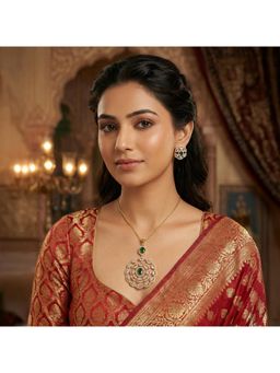 Nuyug - Women Noorza American Diamond Emerald Pendant with Earrings Set