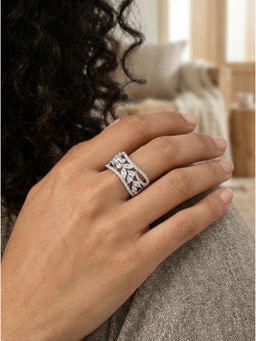 Nuyug - Women Petals American Diamond Band Adjustable Ring