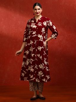 Jaipur Kurti - Women Floral Pure Cotton Maroon Kurta with Pant (Set of 2)