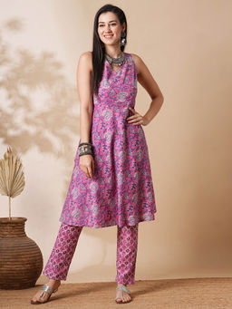Globus - Women Pink Floral Printed Back Tie-Up Detailing A-Line Kurta with Pant (Set of 2)