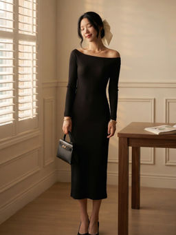 ZUMMER - Black Rib Midi Dress