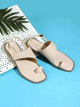 LAZERA SHOES - White Flat Sandals