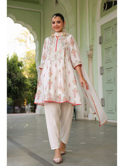Scakhi - Cream Chanderi Silk Floral Printed Kurta Set(Set of 3)