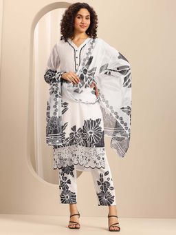 Libas - White Floral Printed Kurta with Pant and Organza Dupatta (Set of 3)
