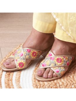 AUZORI - Graceful Floral Embroidered Gold Block Sandal Heels