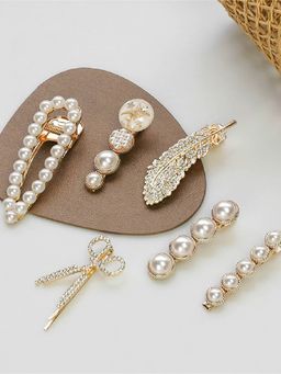 White Lies - Pearl Hair Clips